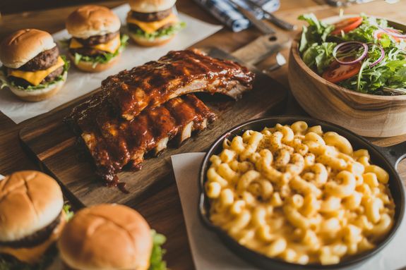 Best Eats catering: Buffet Service